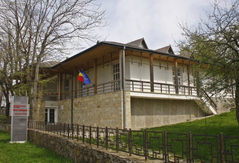 You are currently viewing Pe urmele lui Eminescu, la Ipotești și Iași